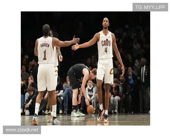 莫布里高效挡拆拉开空间提升掘金内线威胁