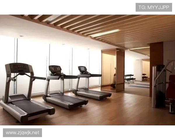 蒋圣龙家到底是不是把健身房当后花园了？天天泡着不来练球？